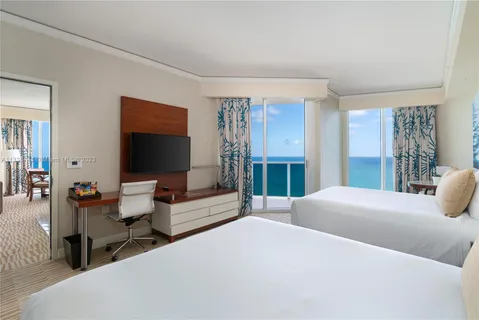 $1,979,000 | 18001 Collins Avenue, Unit 2009, Sunny Isles Beach, FL 33160