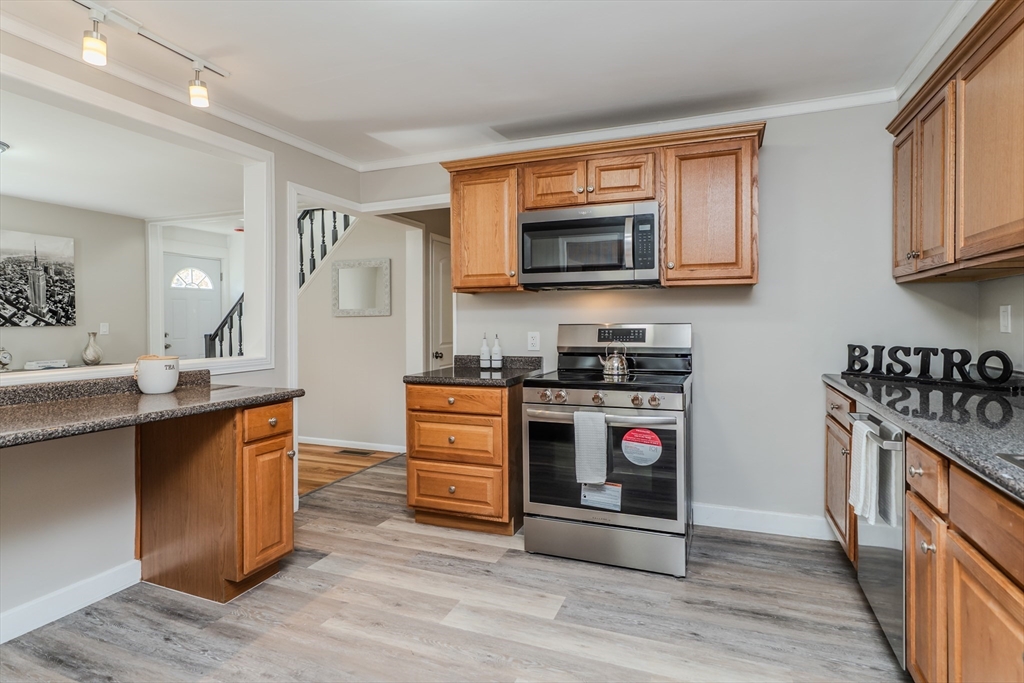2045 Calkins Road Palmer, MA 01069 - Photo 3 of 32 Gallery Image 3