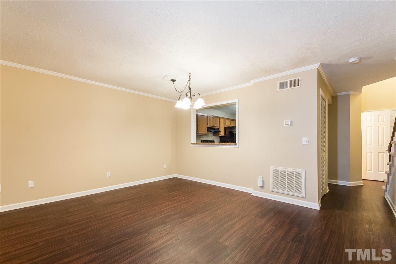 402 Broad Leaf Circle, Unit N/A Raleigh, NC 27613 - Photo 3 of 17