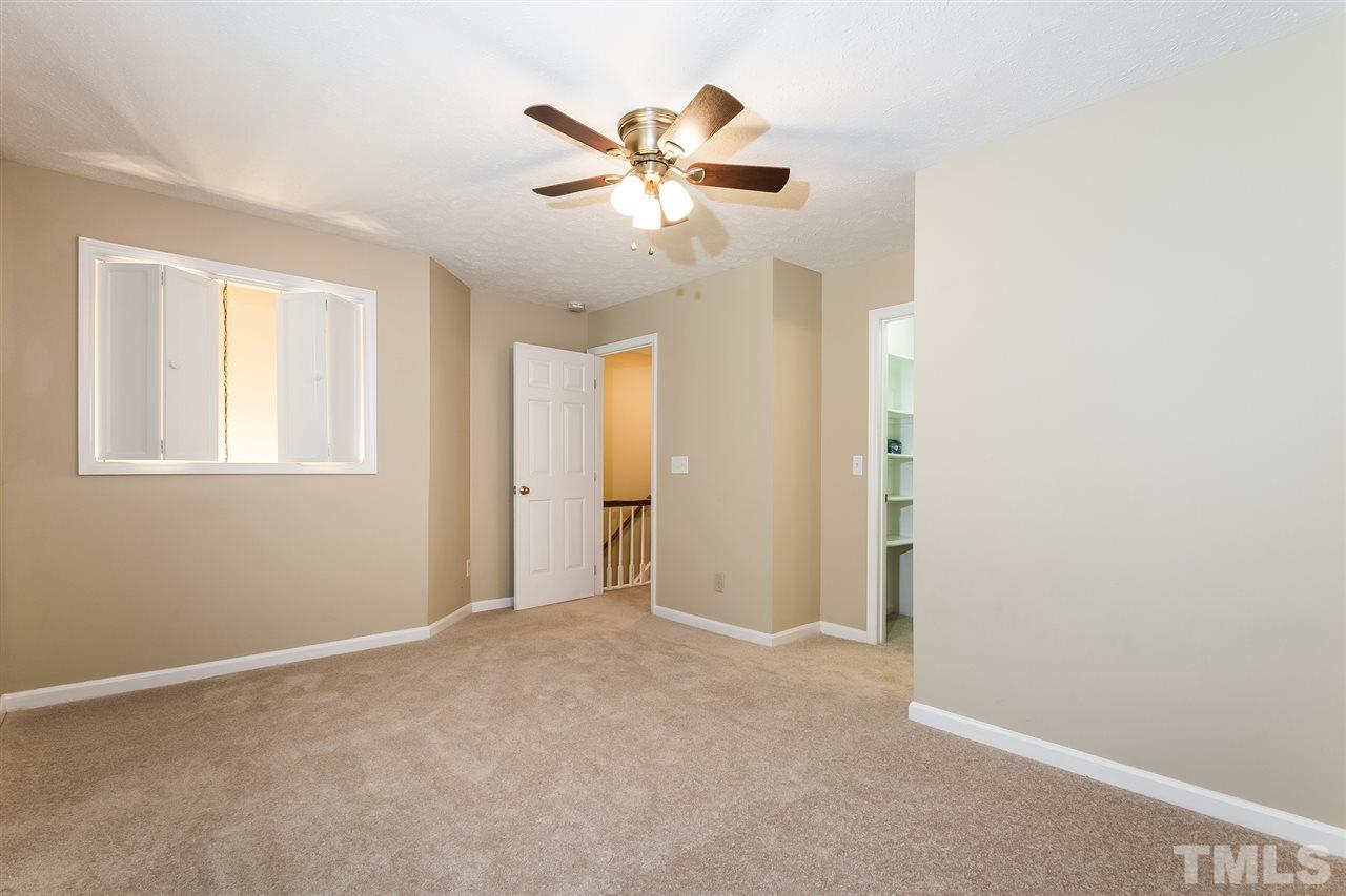 402 Broad Leaf Circle, Unit N/A Raleigh, NC 27613 - Photo 8 of 17