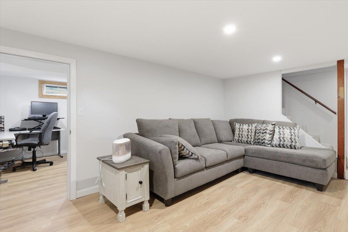 7 Hideaway Road Nashua, NH 03064 - Photo 32 of 46 Gallery Image 32