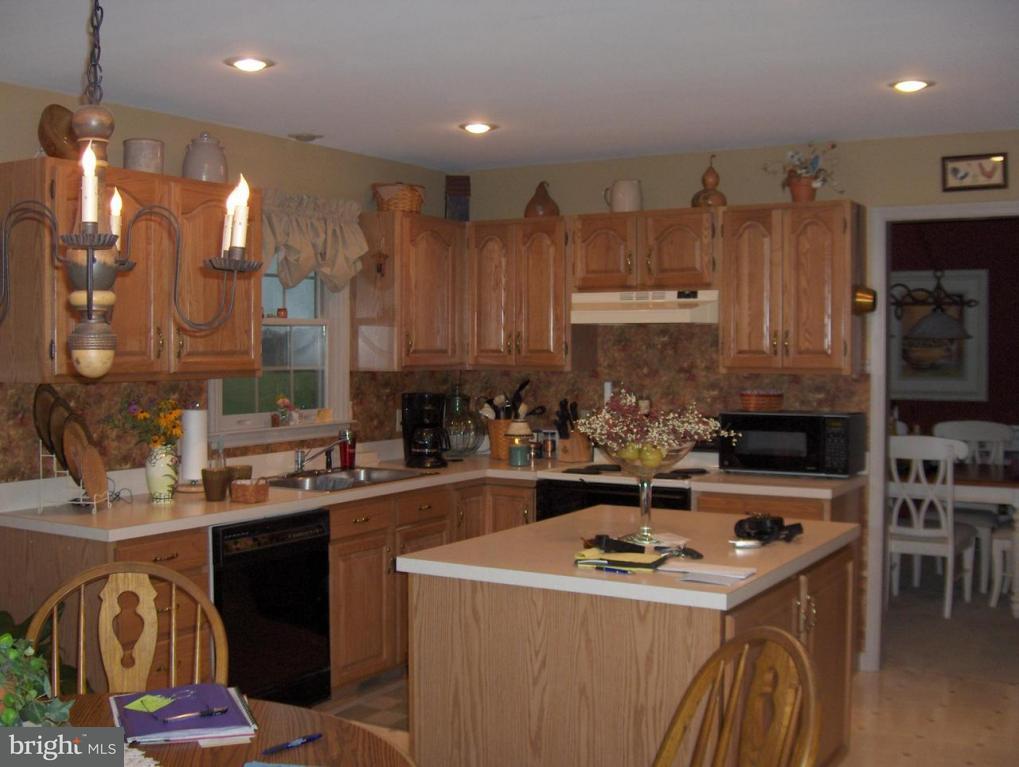 659 Prospect Road Manheim, PA 17545 - Photo 4 of 21
