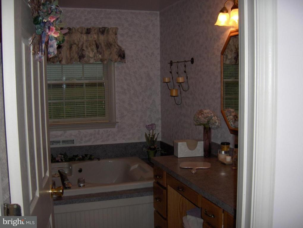 659 Prospect Road Manheim, PA 17545 - Photo 8 of 21