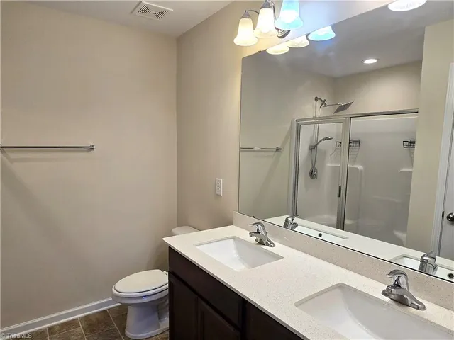 $1,895 | 3859 Copperfield Court, Jamestown, NC 27282