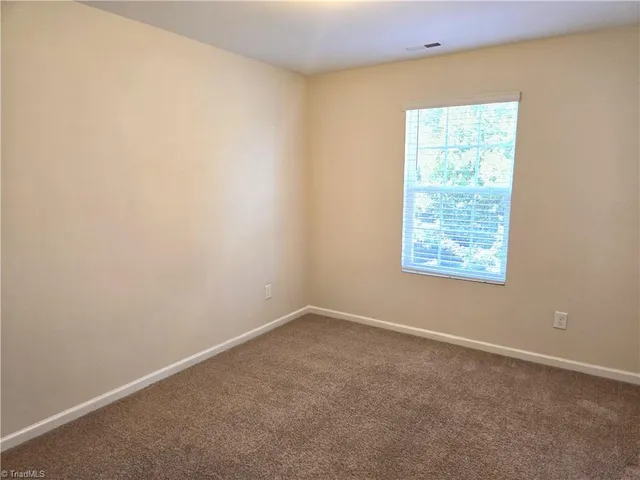 $1,895 | 3859 Copperfield Court, Jamestown, NC 27282