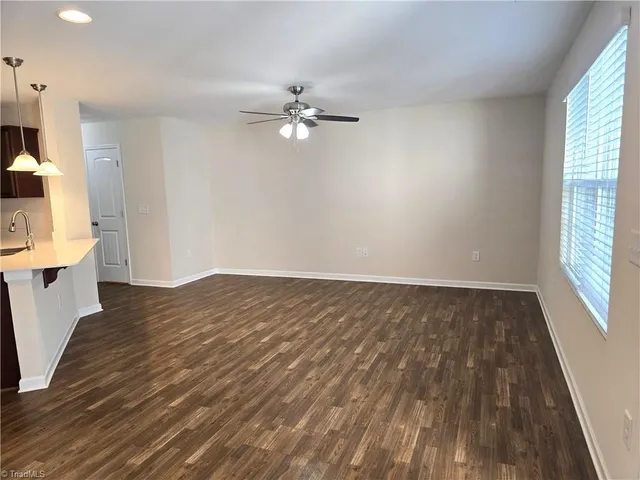 $1,895 | 3859 Copperfield Court, Jamestown, NC 27282