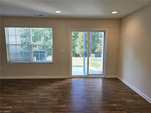 $1,895 | 3859 Copperfield Court, Jamestown, NC 27282