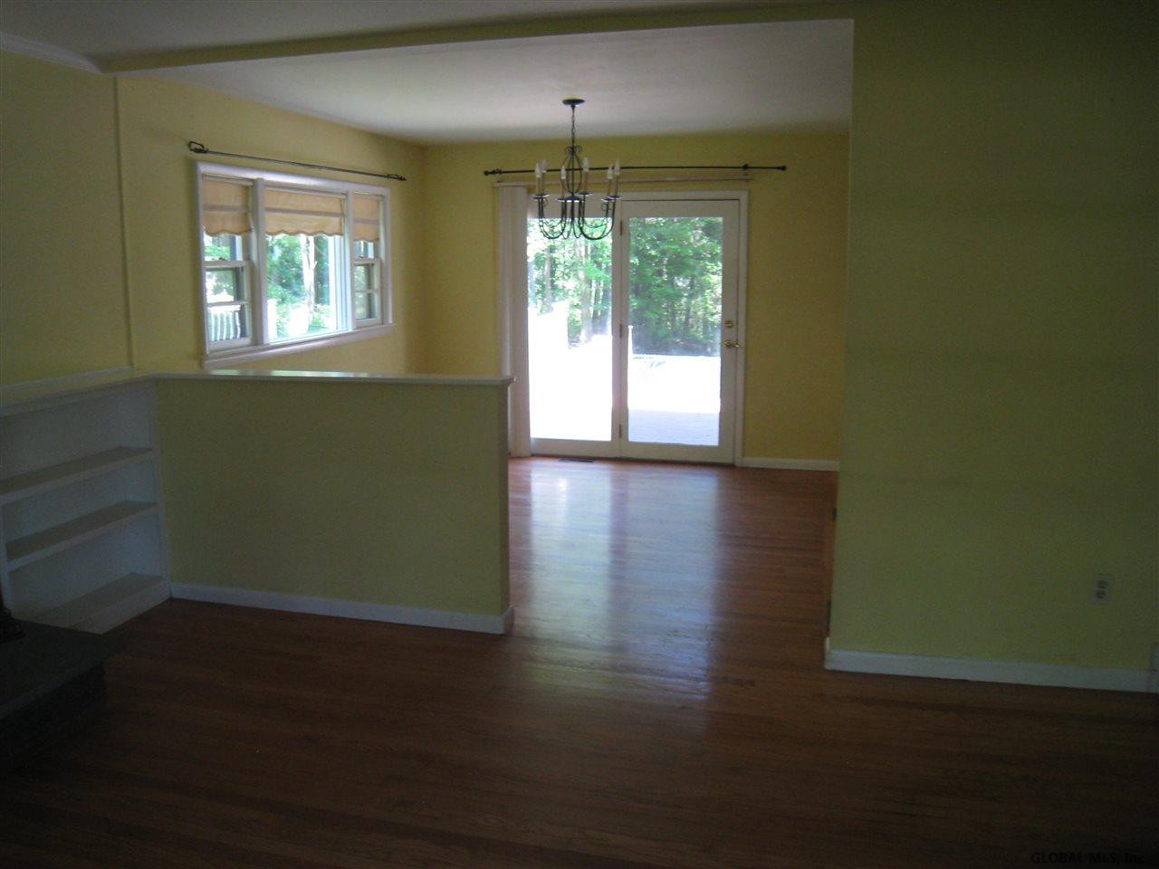 2305 Troy-Schenectady Road Niskayuna, NY 12309 - Photo 5 of 24 Photo 5