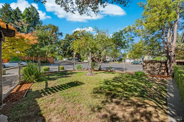 $995,000 | 3996 Young Avenue, Napa, CA 94558