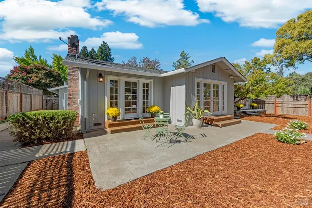 $995,000 | 3996 Young Avenue, Napa, CA 94558