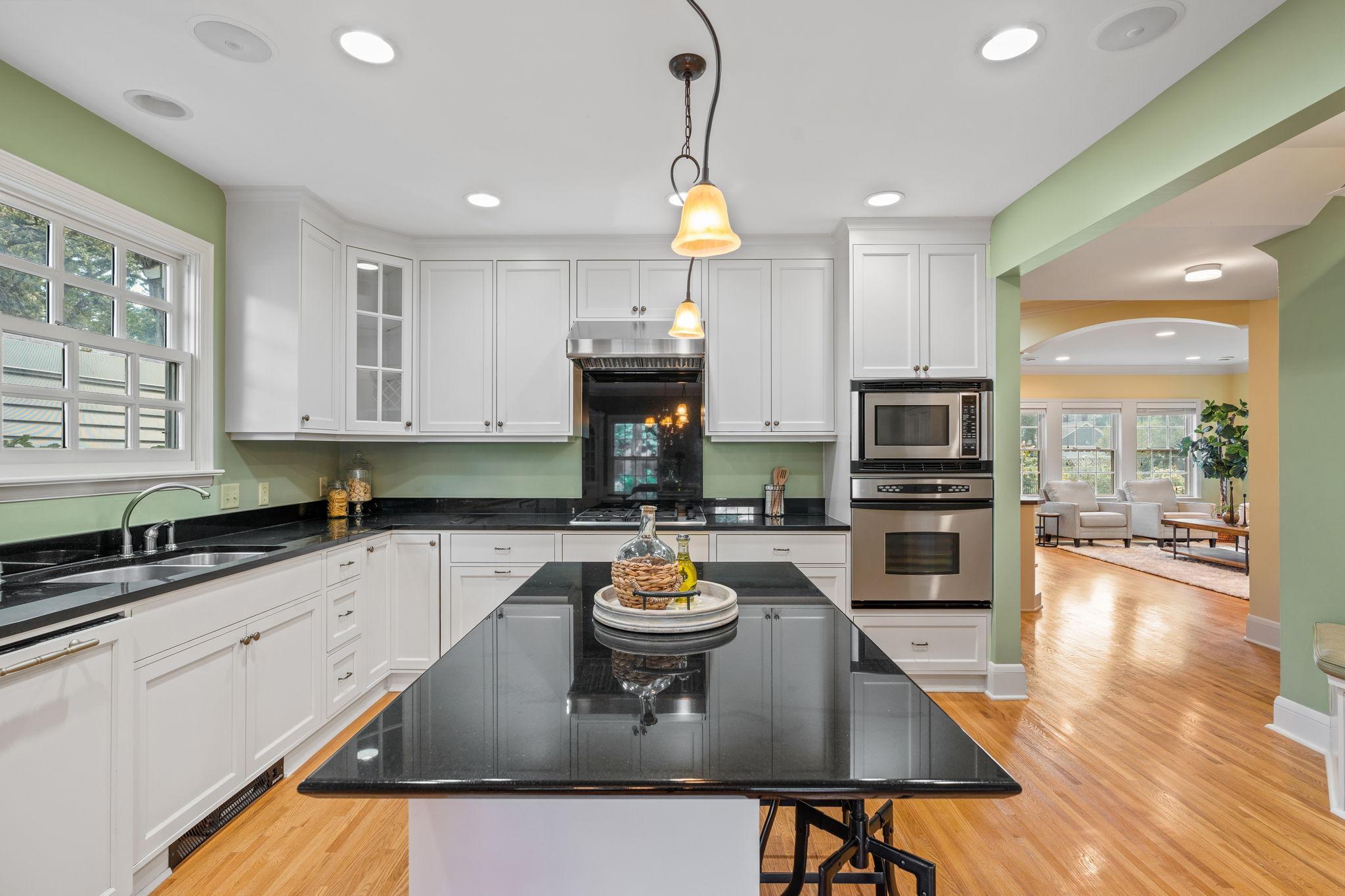 2833 Sunset Boulevard Minneapolis, MN 55416 - Photo 8 of 47