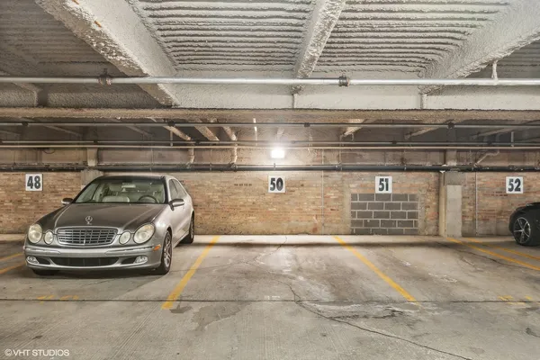 $259,900 | 1801 South Michigan Avenue, Unit 402, Chicago, IL 60616