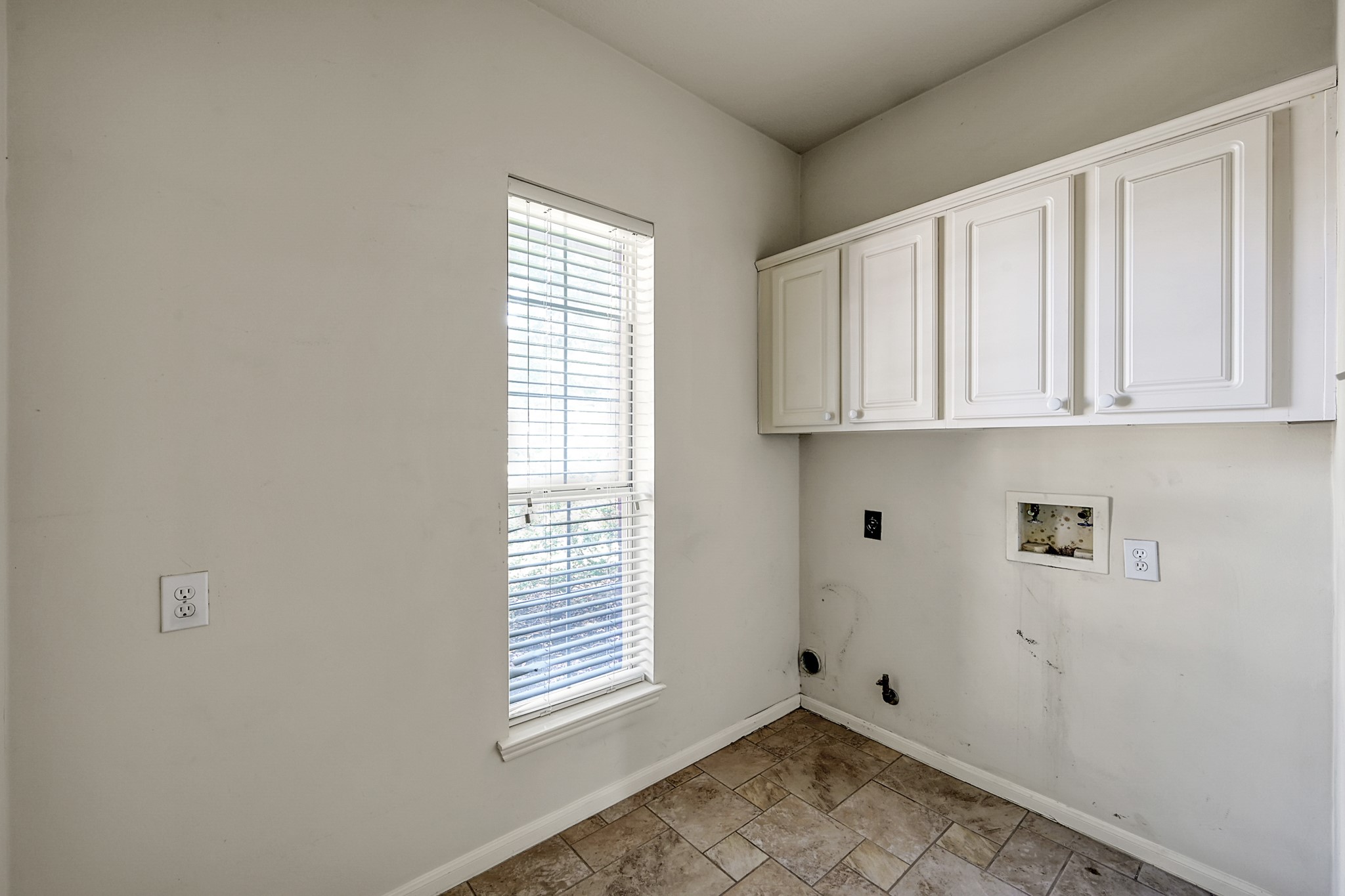 20403 Sagecombe Court Spring, TX 77388 - Photo 17 of 32 Utility room