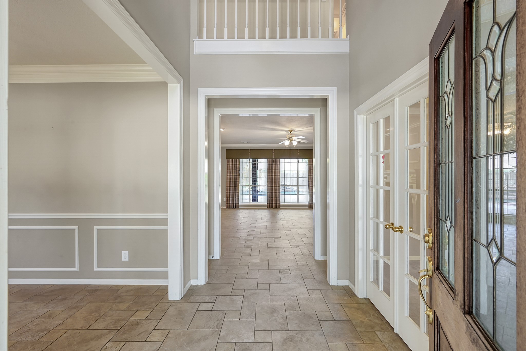 20403 Sagecombe Court Spring, TX 77388 - Photo 4 of 32 Entry way