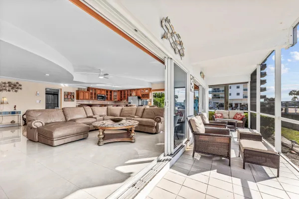 $3,900 | 1166 Hillsboro Mile, Unit 8, Hillsboro Beach, FL 33064