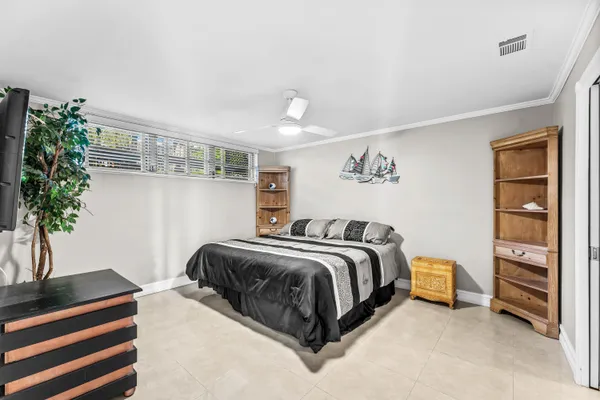 $3,900 | 1166 Hillsboro Mile, Unit 8, Hillsboro Beach, FL 33064