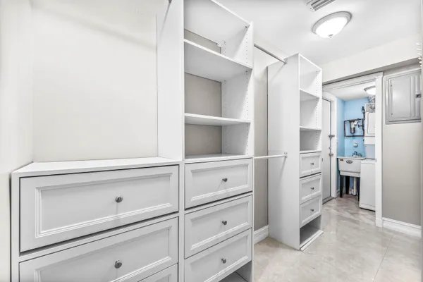 $3,900 | 1166 Hillsboro Mile, Unit 8, Hillsboro Beach, FL 33064