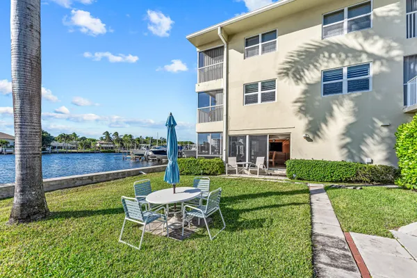 $3,900 | 1166 Hillsboro Mile, Unit 8, Hillsboro Beach, FL 33064