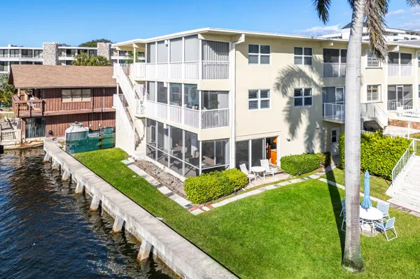 $3,900 | 1166 Hillsboro Mile, Unit 8, Hillsboro Beach, FL 33064