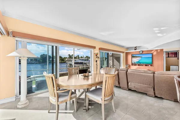 $3,900 | 1166 Hillsboro Mile, Unit 8, Hillsboro Beach, FL 33064