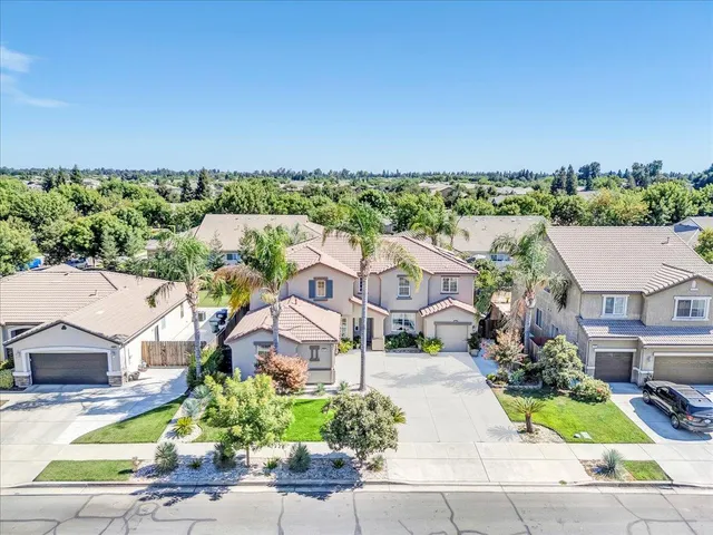 $597,999 | 3615 West Sunnyview Avenue, Visalia, CA 93291