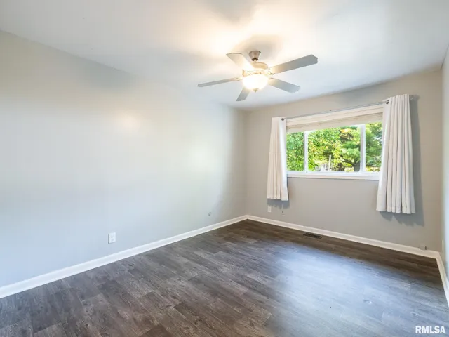 $119,900 | 3925 West Creighton Terrace, Peoria, IL 61615