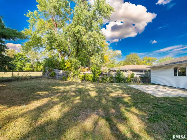 $119,900 | 3925 West Creighton Terrace, Peoria, IL 61615