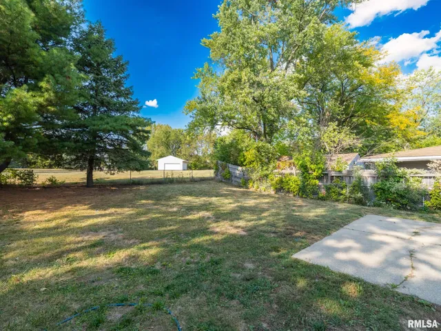 $119,900 | 3925 West Creighton Terrace, Peoria, IL 61615