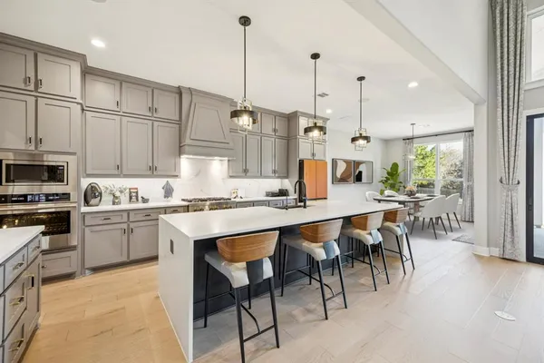 $1,299,900 | 1321 Mcclintock Drive, Shady Shores, TX 76208