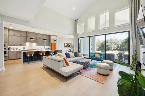 $1,299,900 | 1321 Mcclintock Drive, Shady Shores, TX 76208