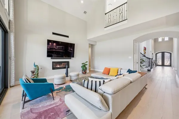 $1,299,900 | 1321 Mcclintock Drive, Shady Shores, TX 76208