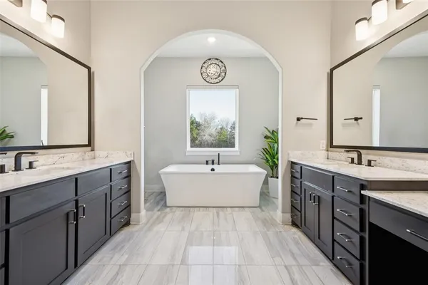 $1,299,900 | 1321 Mcclintock Drive, Shady Shores, TX 76208