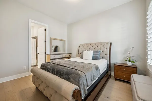 $1,299,900 | 1321 Mcclintock Drive, Shady Shores, TX 76208