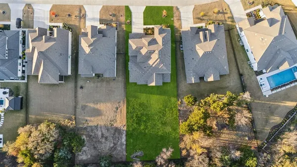 $1,299,900 | 1321 Mcclintock Drive, Shady Shores, TX 76208