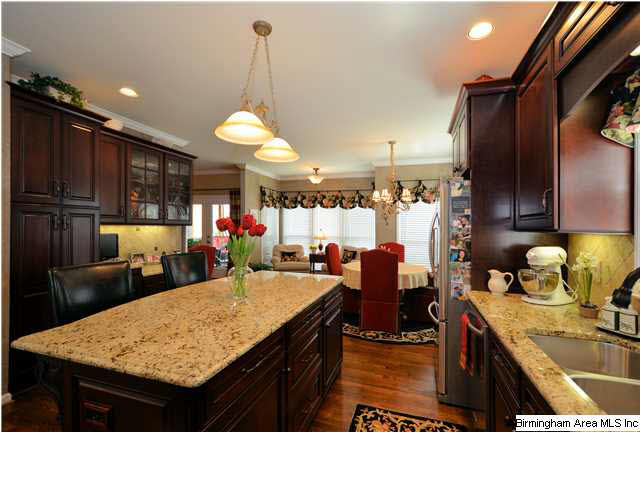 1817 Southview Circle Hoover, AL 35244 - Photo 3 of 31