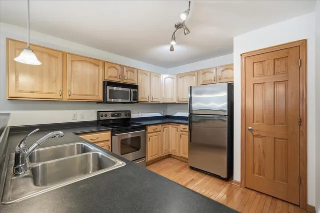 $475,000 | 749 Cricket Lane, Unit 749, Middleton, WI 53562