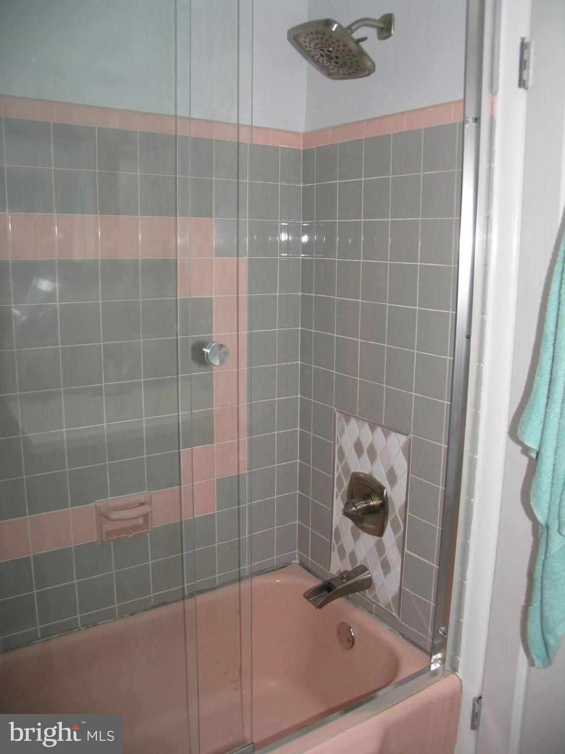 7729 Dungan Road Philadelphia, PA 19111 - Photo 17 of 40 Gallery Image 17