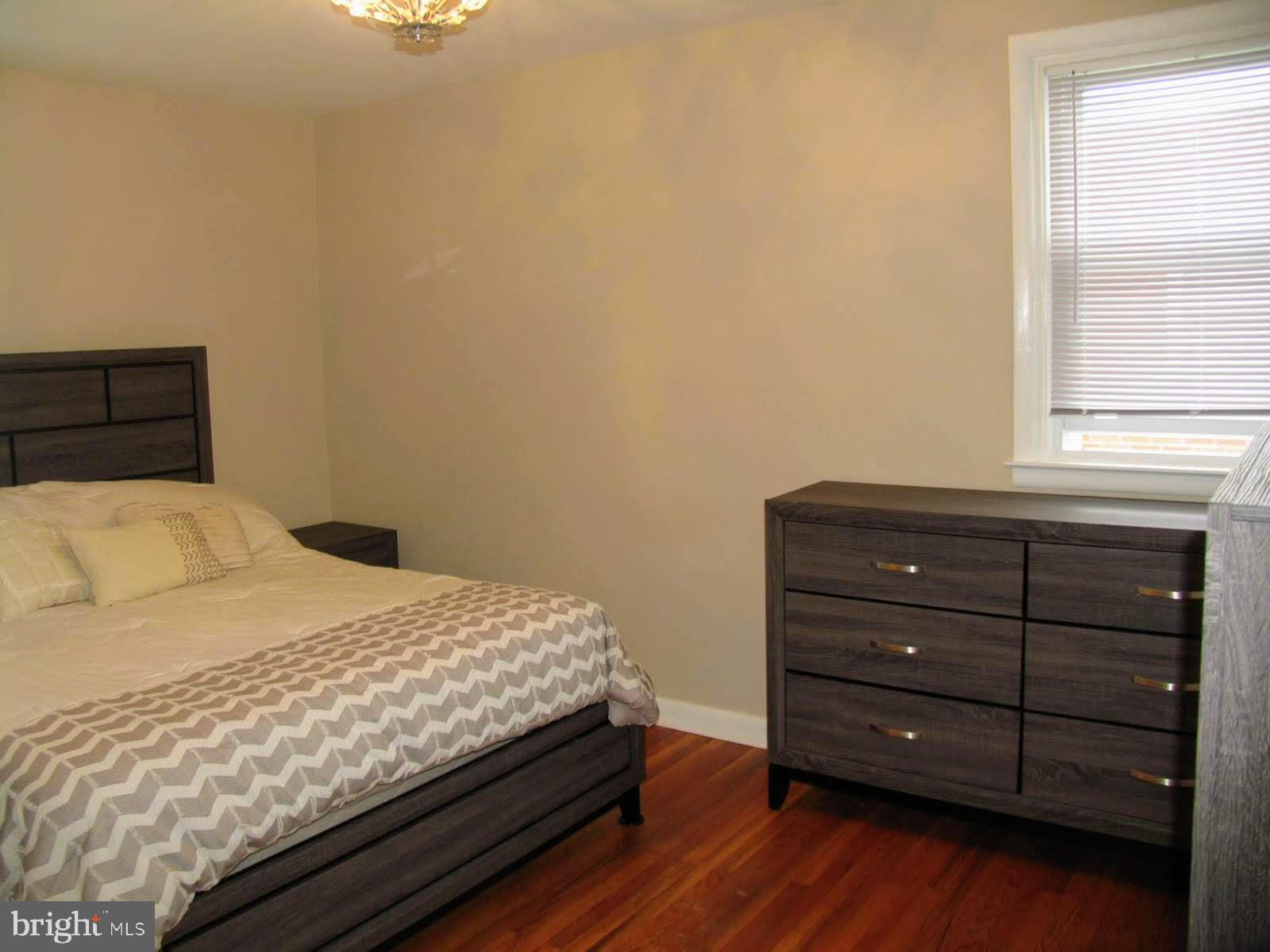 7729 Dungan Road Philadelphia, PA 19111 - Photo 20 of 40 Gallery Image 20