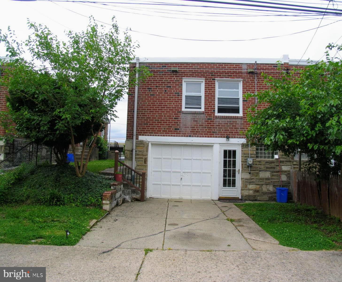 7729 Dungan Road Philadelphia, PA 19111 - Photo 33 of 40 Back of the house