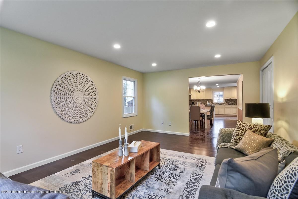 14 West Hill Road Colonia, NJ 07067 - Photo 12 of 26 12-Family Room