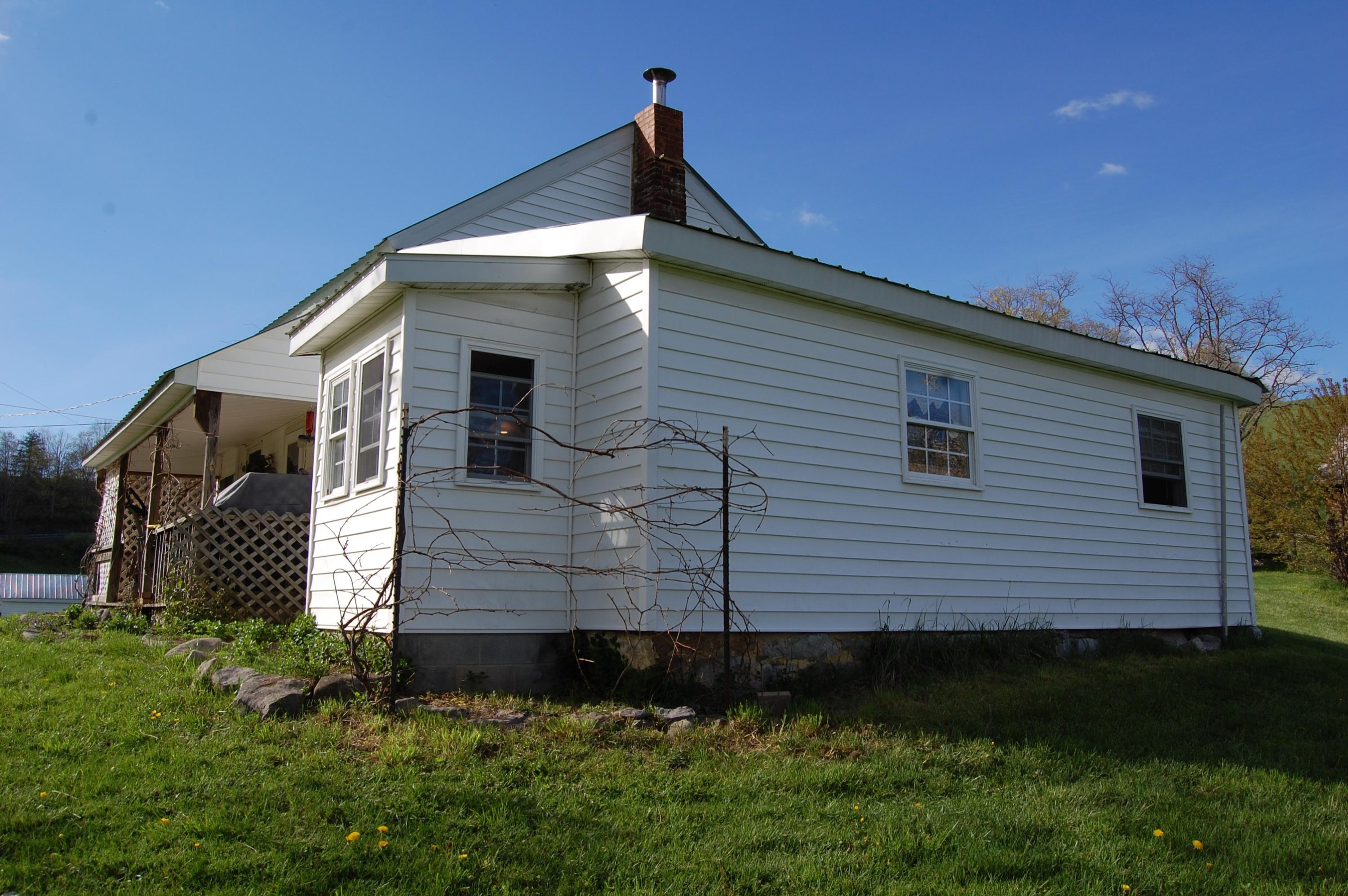 3846 Carroll Hill Road Lewisburg, WV 24901 - Photo 7 of 51 DSC_5328