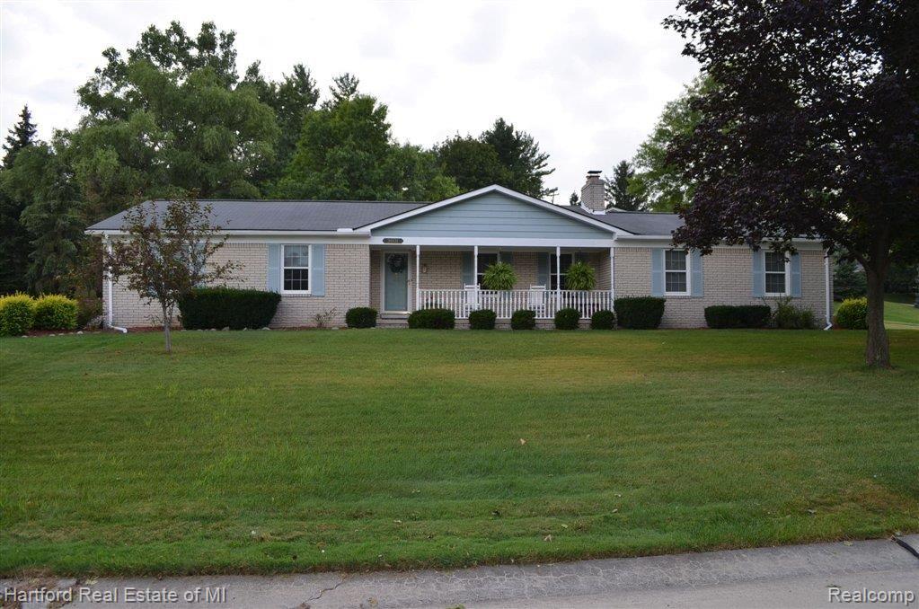 36131 Smithfield Road Farmington, MI 48335 - Photo 2 of 39 36131 Smithfield