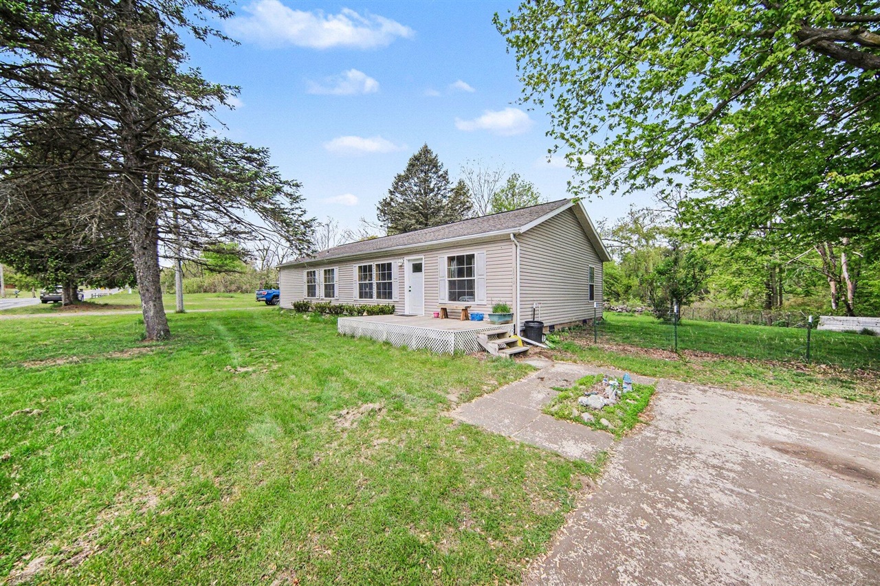 6848 Coon Hill Road Munith, MI 49259 - Photo 2 of 19