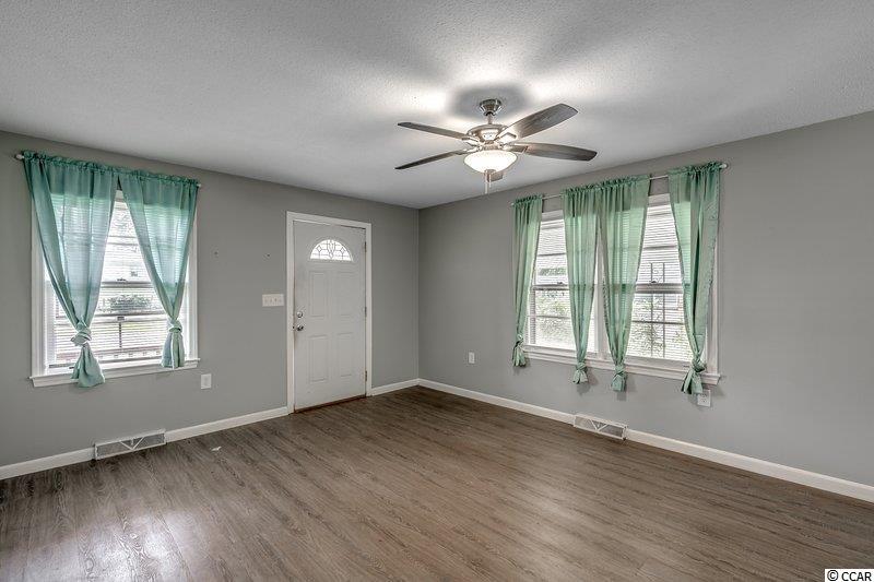 3605 Spivey Street Loris, SC 29569 - Photo 6 of 24 Gallery Image 6