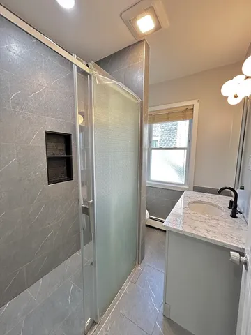 $4,100 | 19 Roslyn Street, Unit 2, Salem, MA 01970