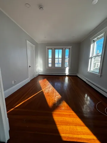 $4,100 | 19 Roslyn Street, Unit 2, Salem, MA 01970