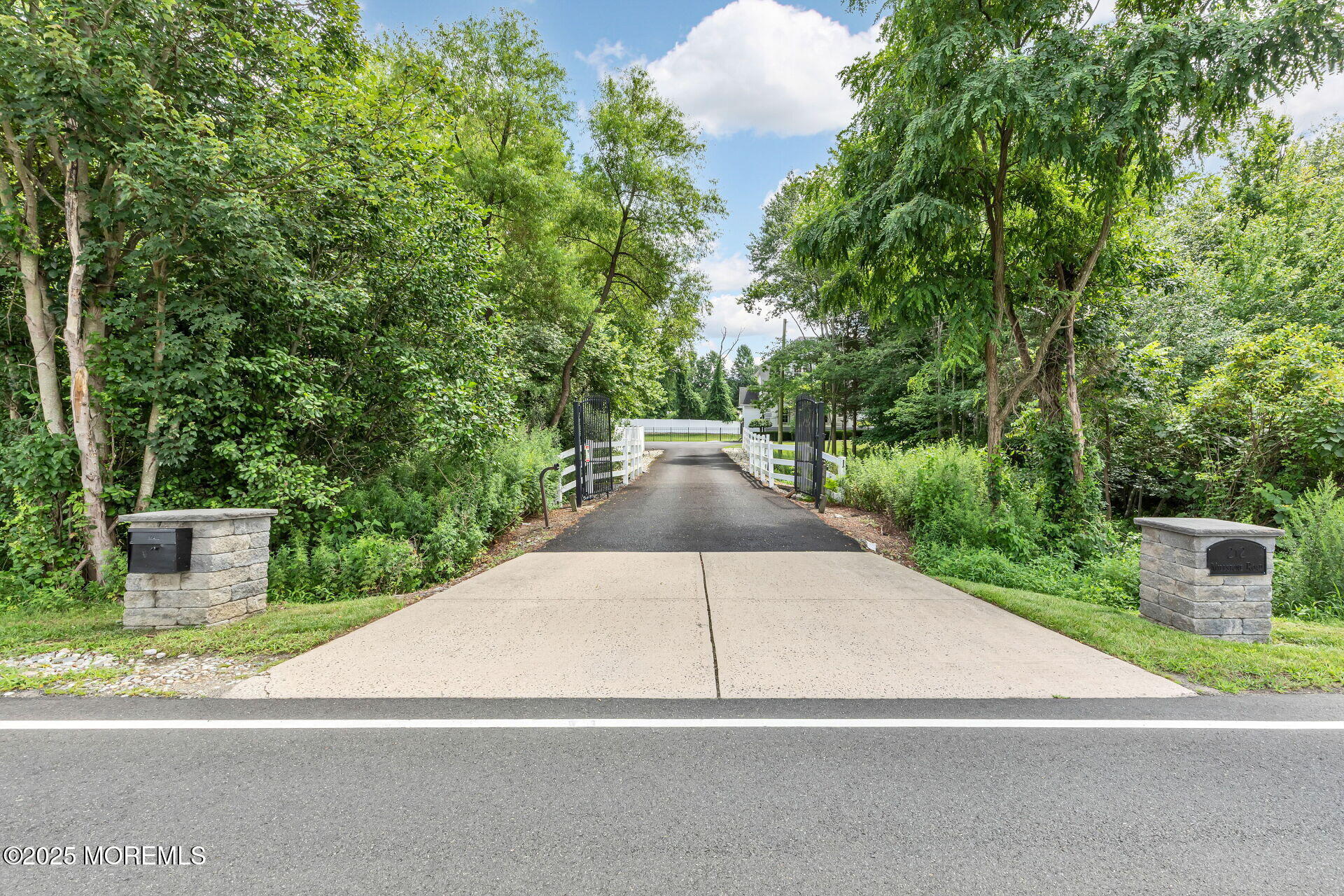 212 Millstone Road Millstone Township, NJ 08535 - Photo 48 of 76 076-1920x1280-photo