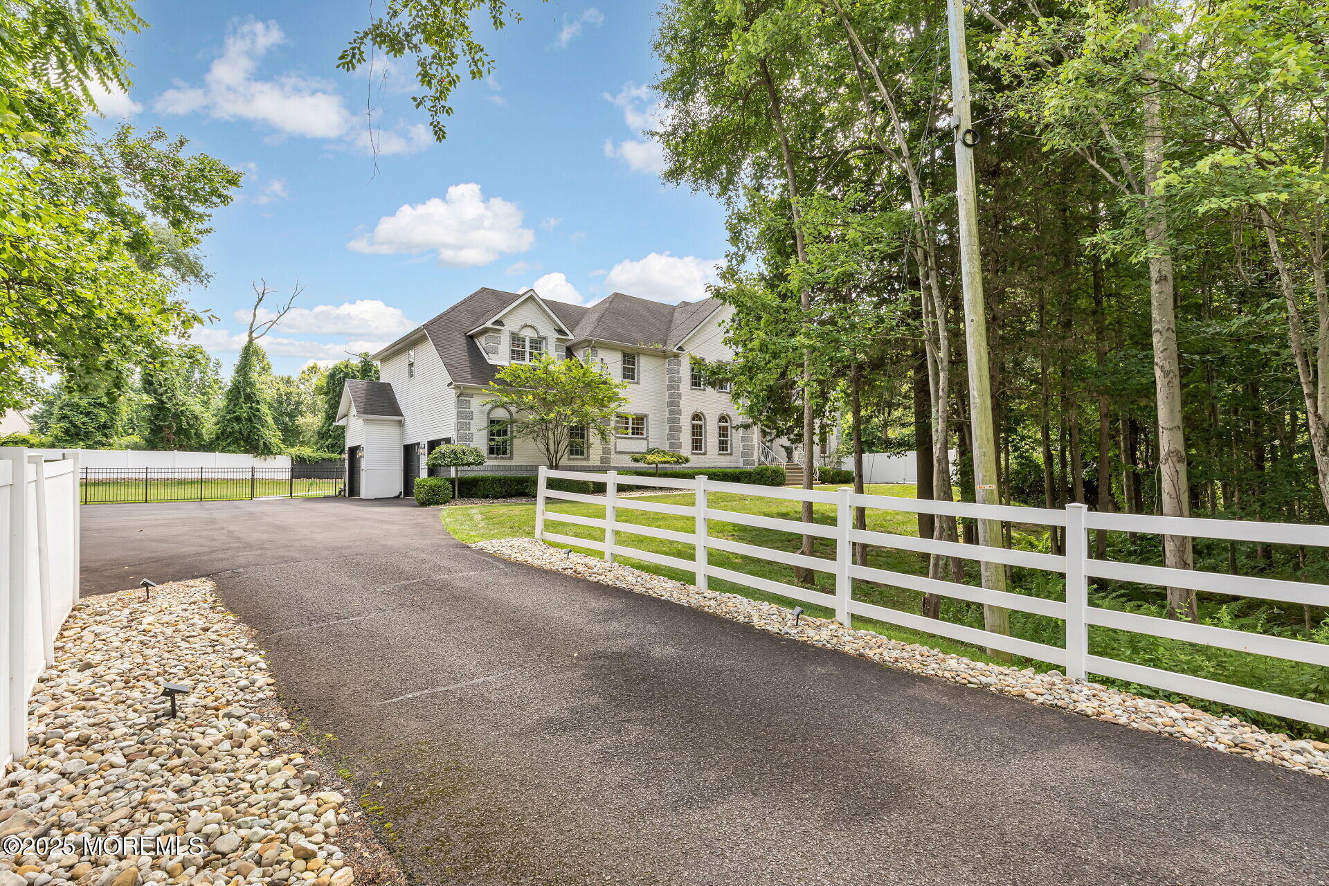 212 Millstone Road Millstone Township, NJ 08535 - Photo 49 of 76 077-1920x1280-photo