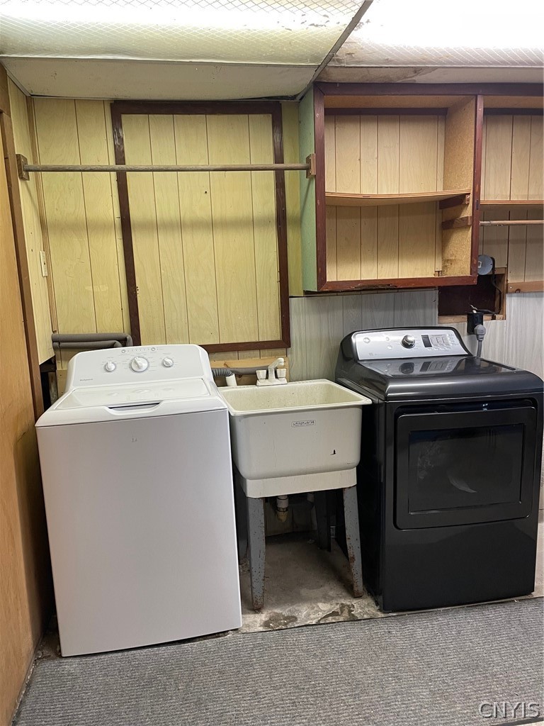 321 Rockwell Road Onondaga, NY 13120 - Photo 40 of 45 Laundry room