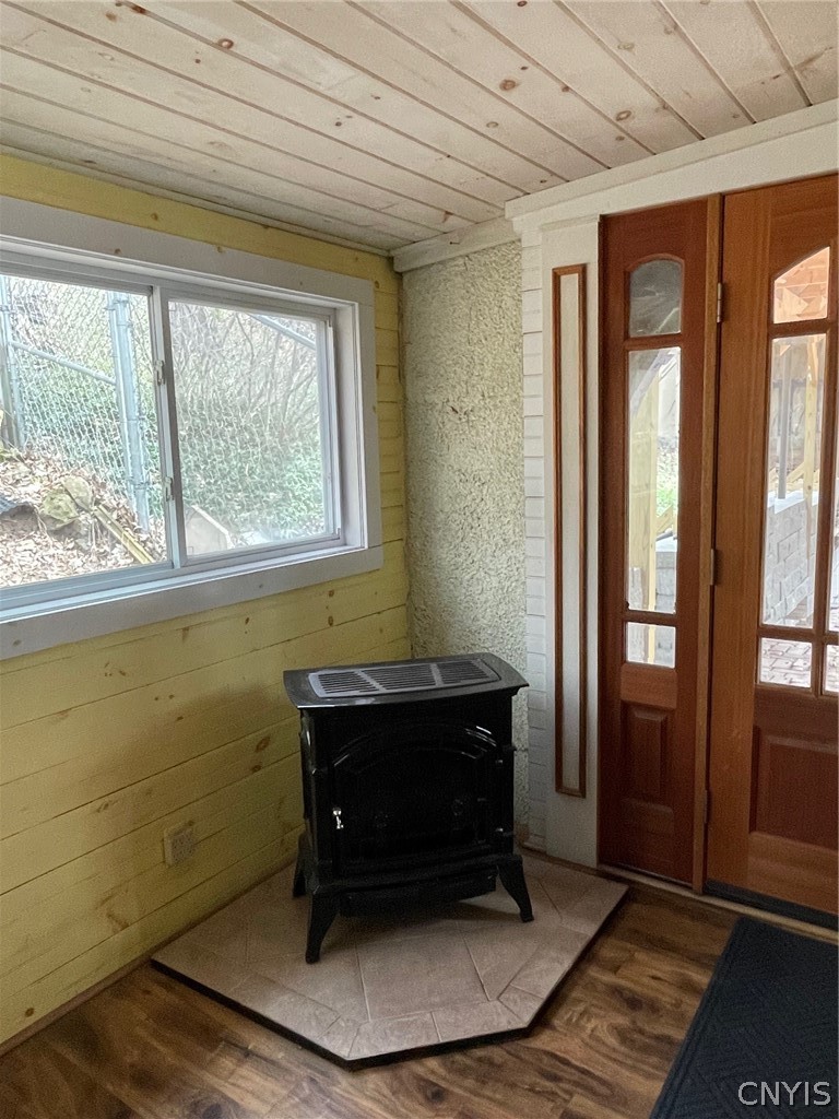 321 Rockwell Road Onondaga, NY 13120 - Photo 9 of 45 Freestanding propane stove